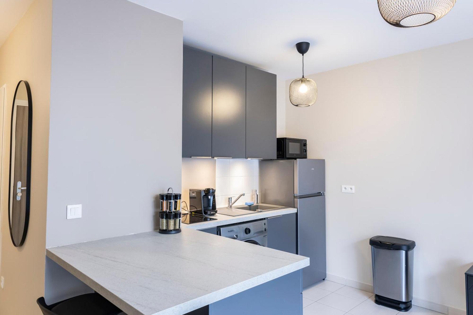 Charmant Studio En Residence Avec Parking 布西圣乔治 外观 照片